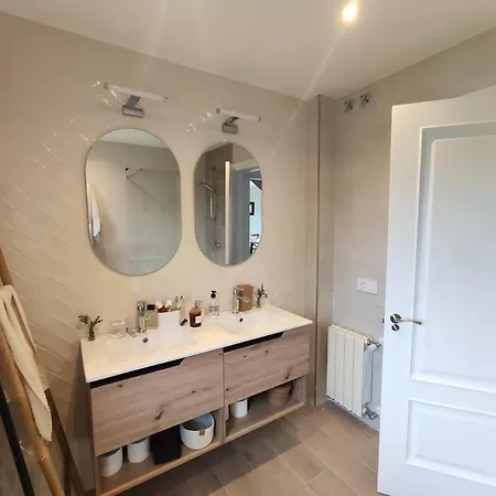 El Navalin Holiday home Valdredo